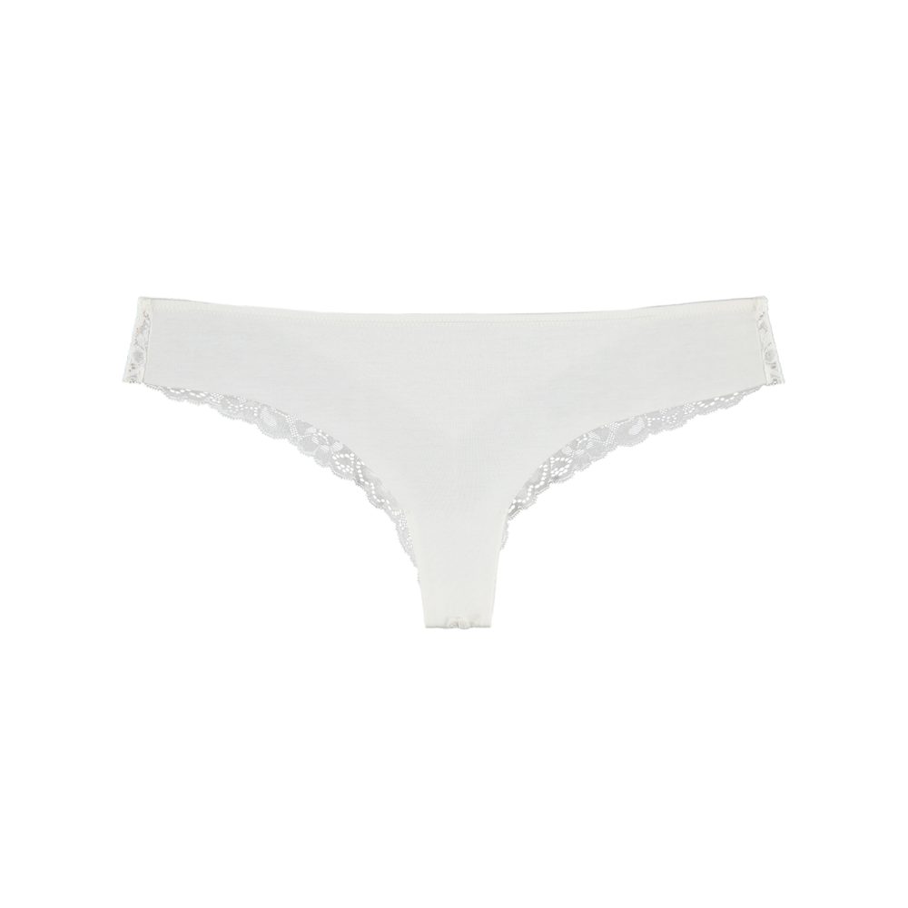 Cozy Beauty String in weiss