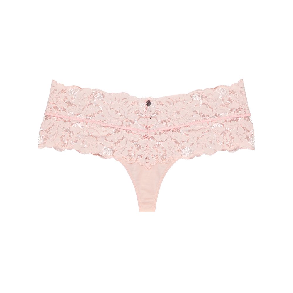Reesa String in rosa