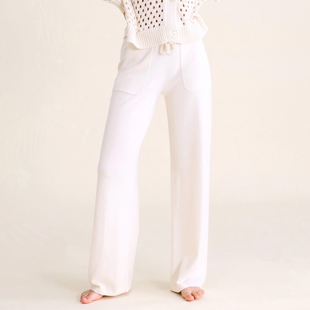Alisha Hose in weiss