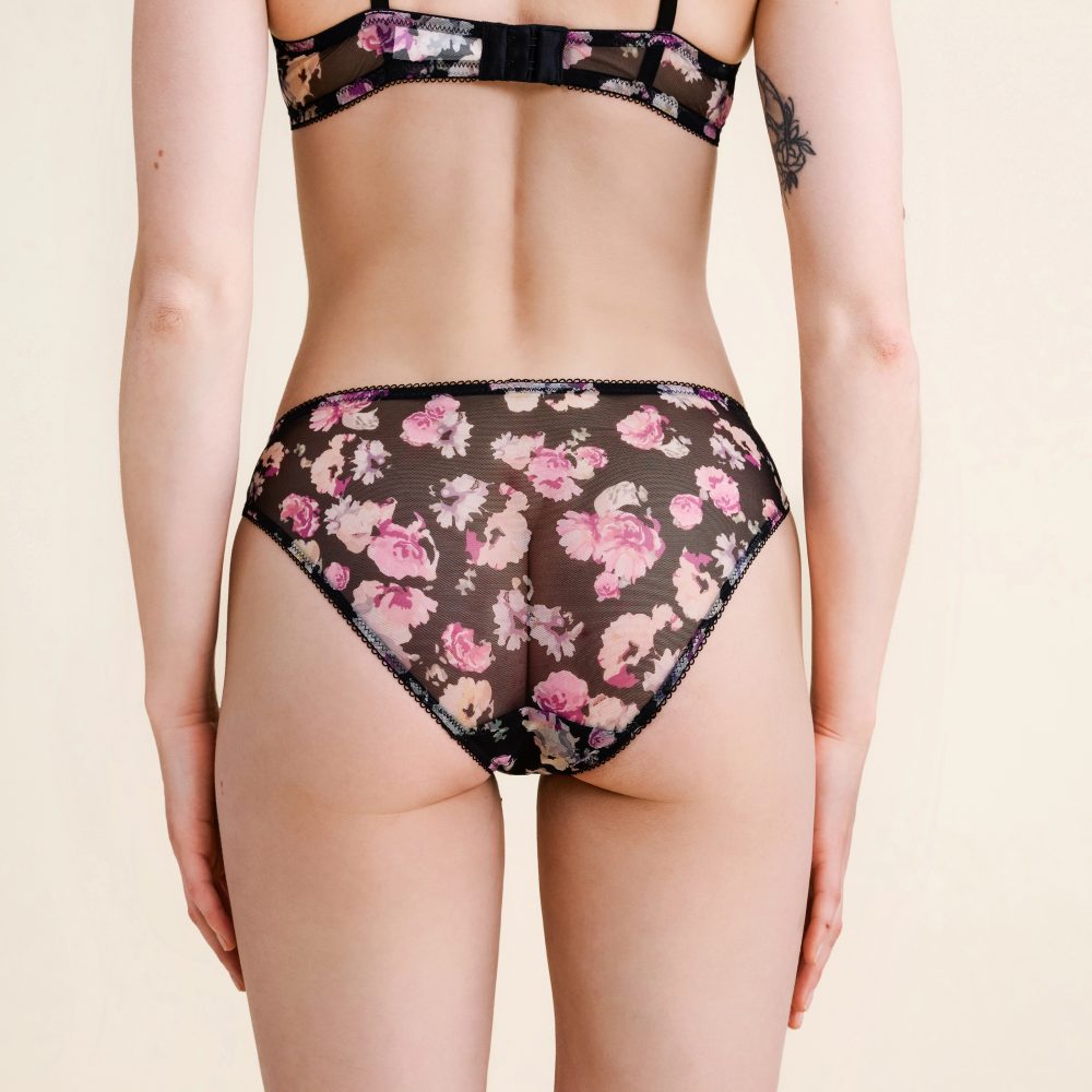 Blossom Slip in schwarz