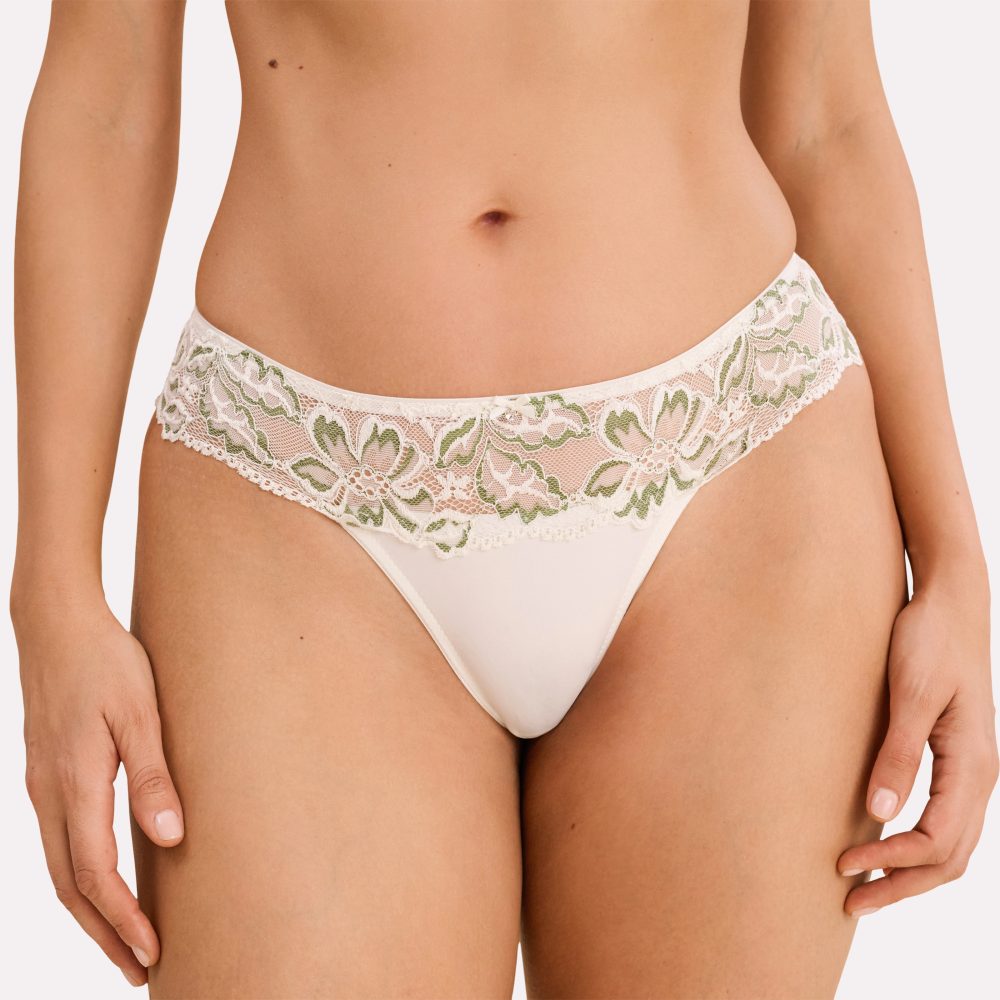 Luxury Desire Slip in weiss