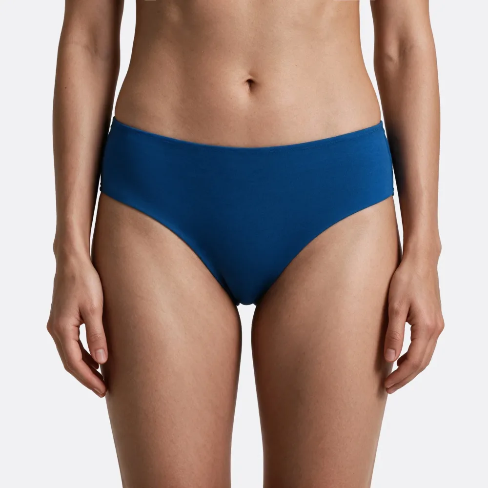 Cozy Beauty String in blau
