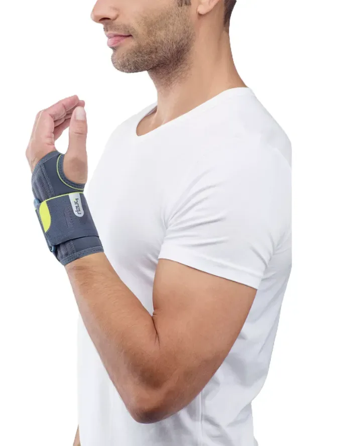 push SPORTS Handgelenkbandage links, Grösse S, Handgelenkumfang 13-15.5cm (1 Stk)