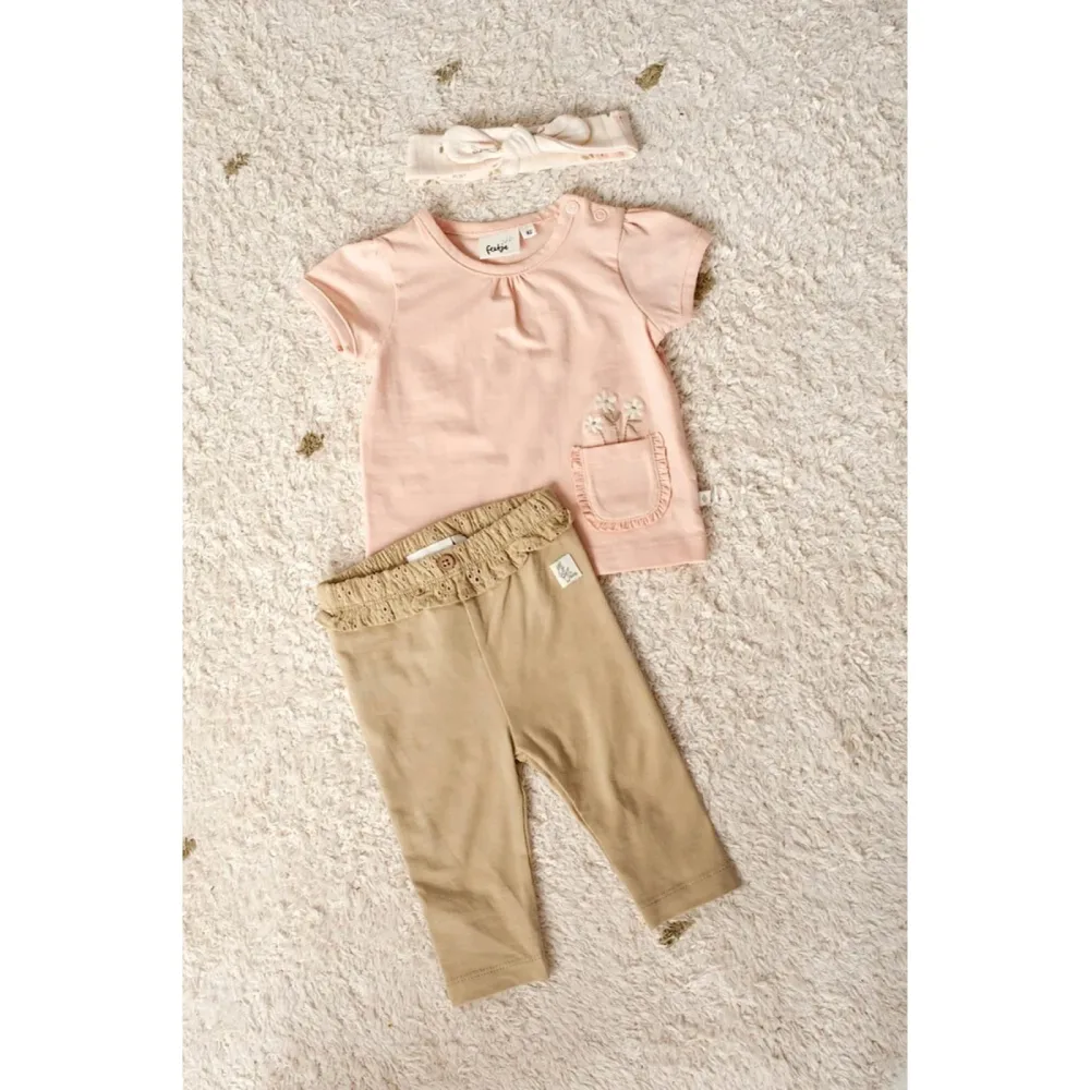 T-Shirt mit Tasche Blumenstickerei