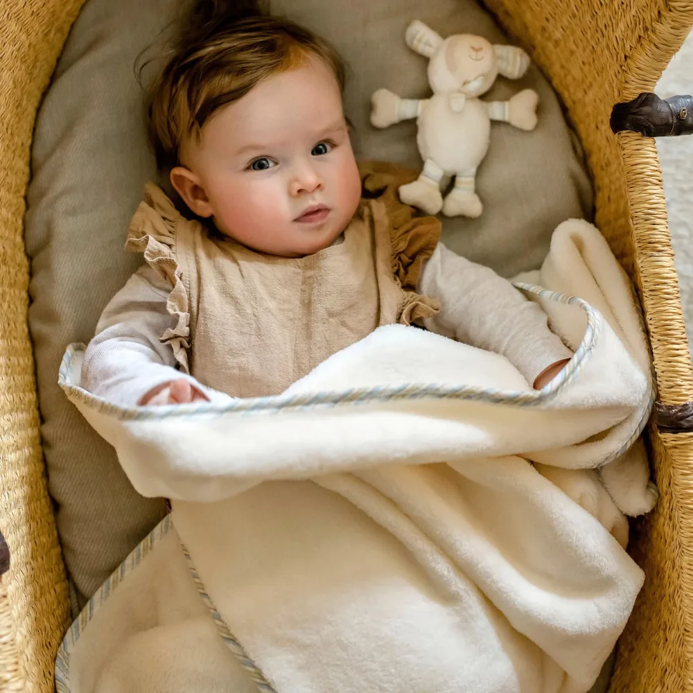 Kuscheldecke Schaf Baby Love 100 x 75 cm