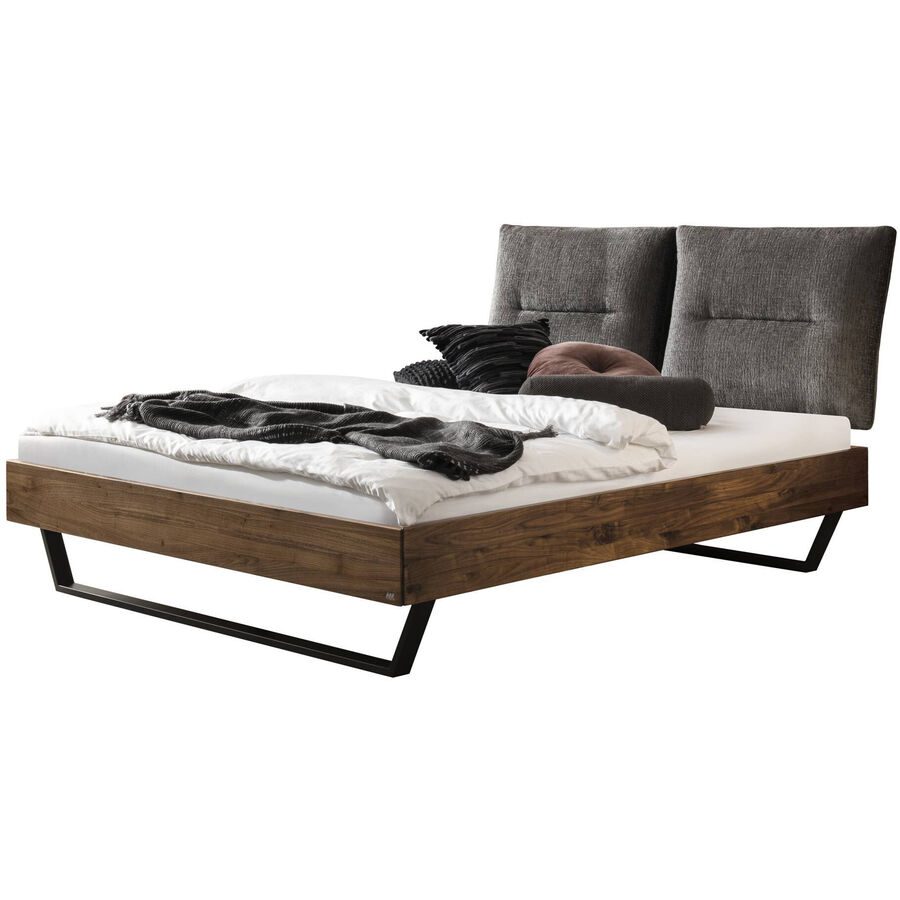 Hasena Bett Sassari Braun Holz 160 x 200 cm - Farbe: Nussbaum/Anthracit - Material: Nussbaum Massivholz/Stahl pulverbeschichtet/Polyester - Bett