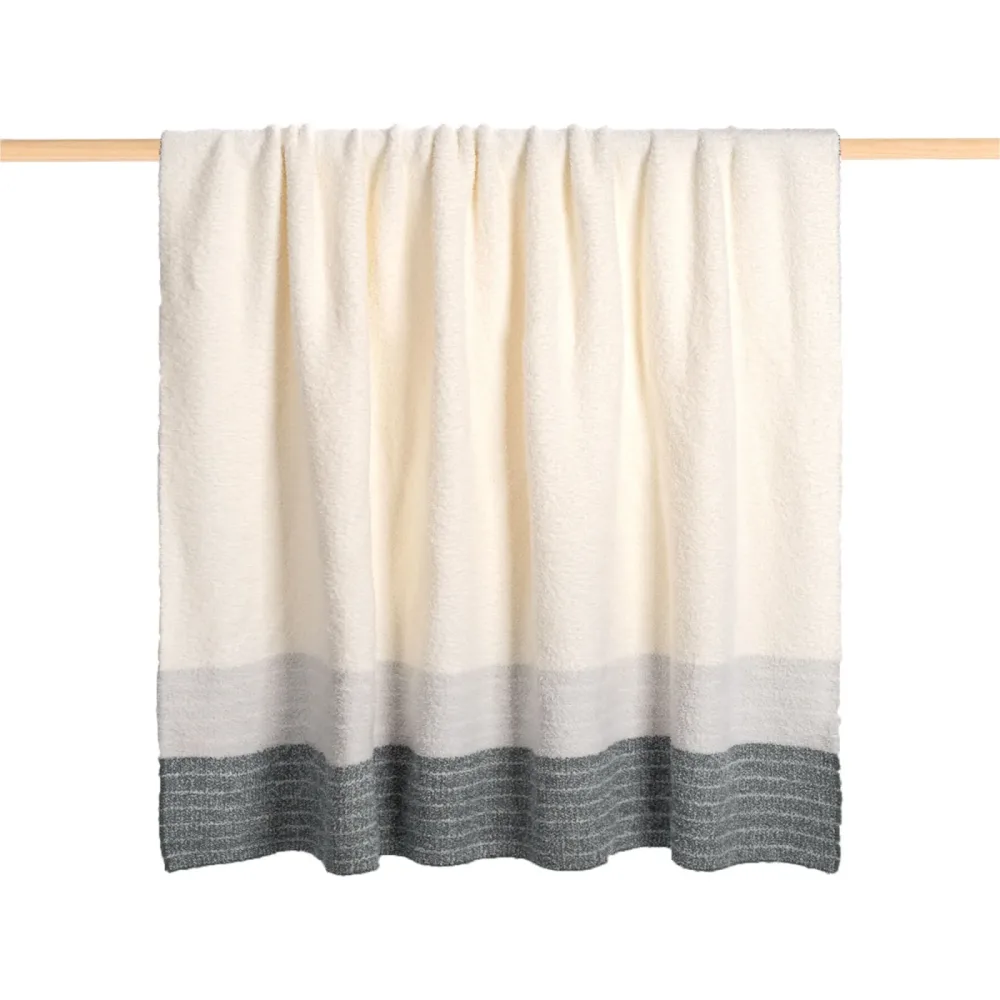 Wohndecke Alina 130x170cm hellgrau - Farbe: Silber - Material: 100% Polyester - Wohndecke