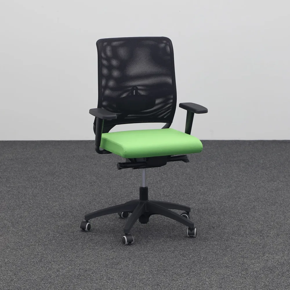 Bürodrehstuhl Moving Chairs mit 2D Armlehnen, Grün, Neu, Ergonomischer Stuhl - ideal für flexibles Arbeiten