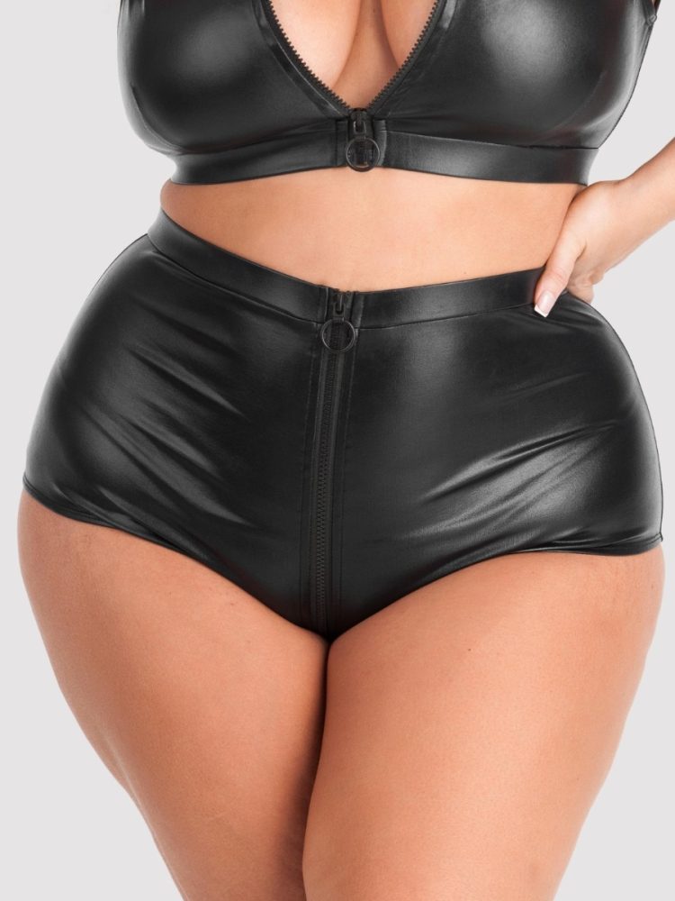 Lovehoney Plus Size Fierce Wet Look High-Waisted Knickers (Black 5X / 6X), 5XL/6XL - Amorana