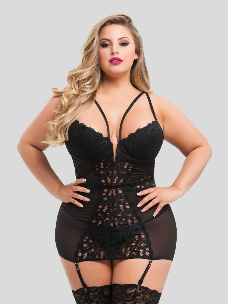 Lovehoney Plus Size Parisienne Black Lace Plunge Chemise (Black 1X / 2X), Schwarz - 1X / 2X - Amorana