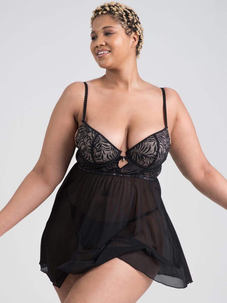 Lovehoney Plus Size Parisienne Charm Black Lace Babydoll Set (Black 3X / 4X), Schwarz - 3XL/4XL - Amorana