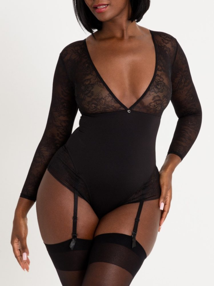 Lovehoney Hourglass Black Smoothing Long Sleeve Crotchless Body (Black Medium), Medium - Amorana