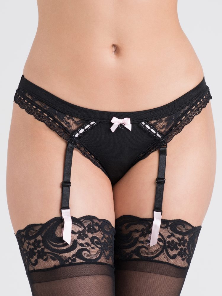 Lovehoney Seduce Me Crotchless Suspender Thong (Black Small), Schwarz - Small - Amorana