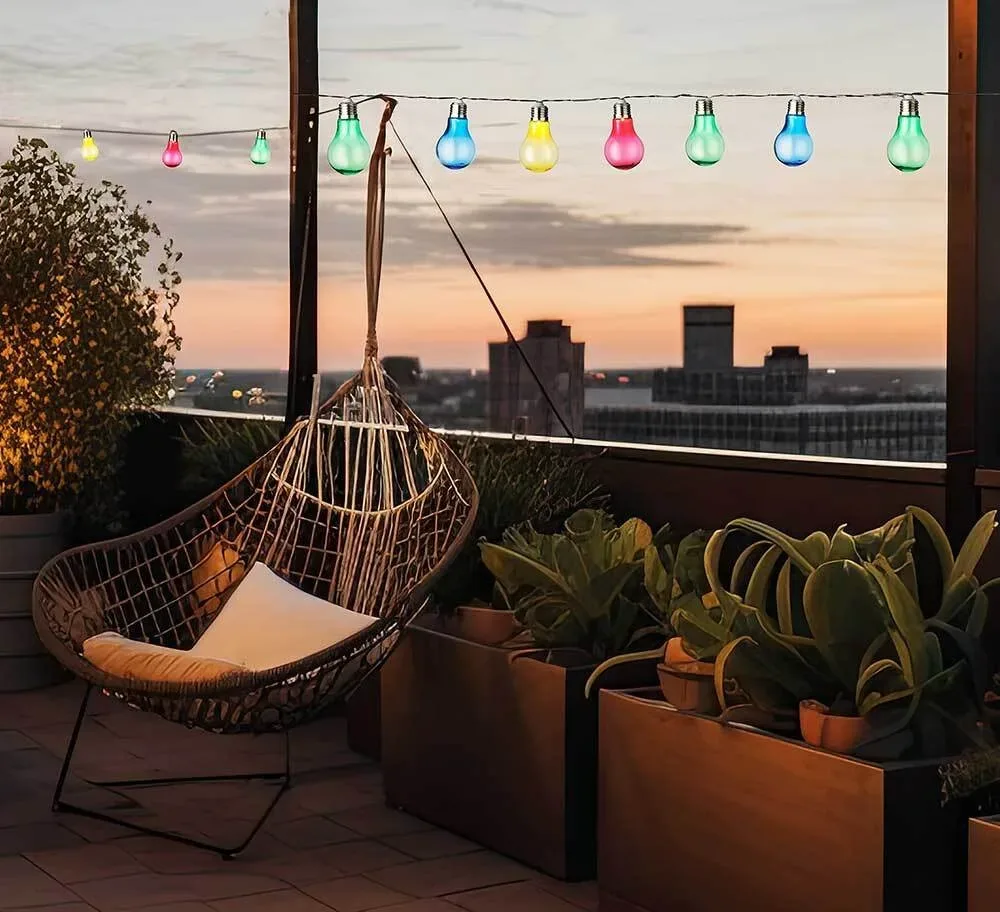 Solar Lichterkette mit 10 bunten LED Glühbirnen Garten Partyleuchten 4,5 Meter