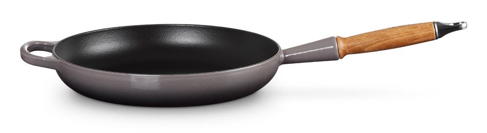Le Creuset Bratpfanne mit Holzgriff Signature Gusseisen Flint Grau 28cm
