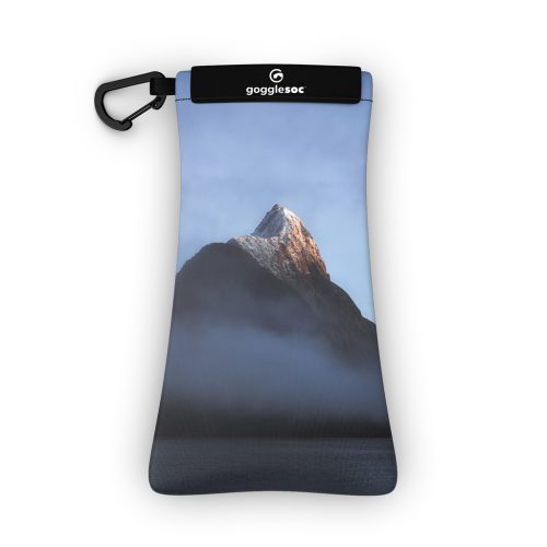 Gogglesoc Misty Mountain Sunnysoc Sonnenbrillenschutz - blue