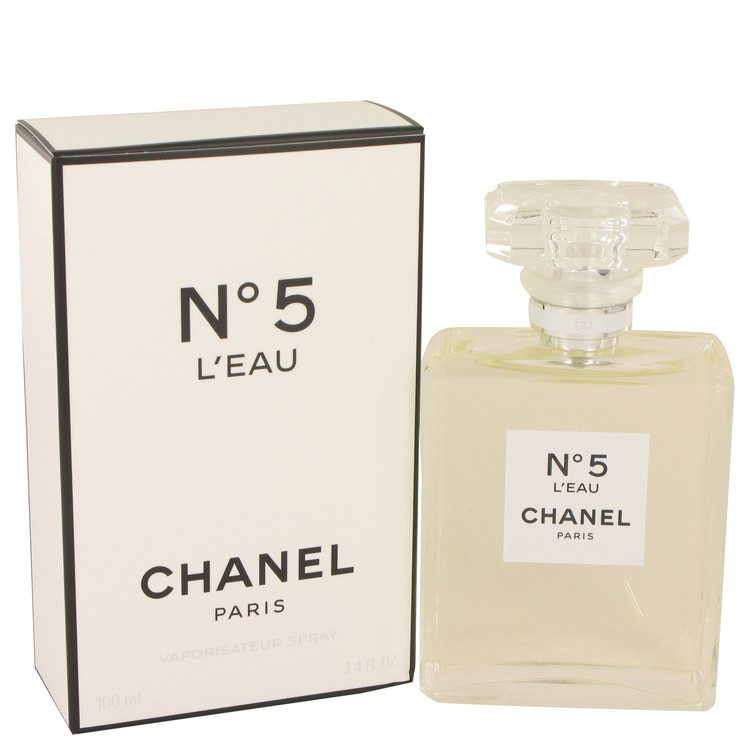 Chanel No. 5 L&acirc;&euro;&trade;eau by Chanel Eau de Toilette Spray 100 ml