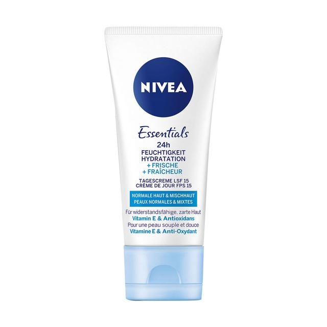 NIVEA Feuchtigkeitsspend Tagescr&egrave;me nor Haut 50 ml