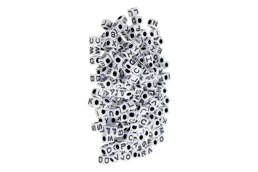 Glorex Kunststoff-Würfel Buchstaben | 0.5 cm | 50 g