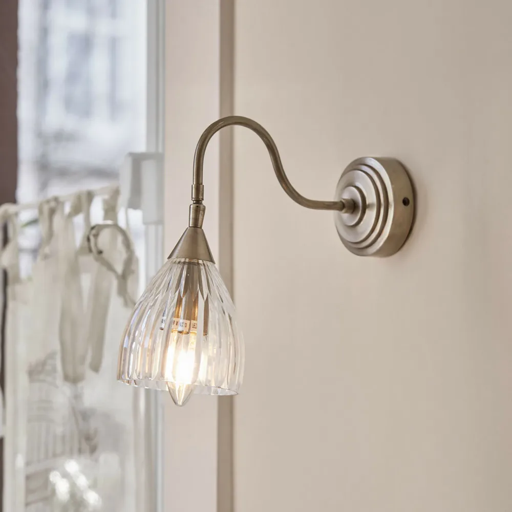 Wandlampe Niamhs