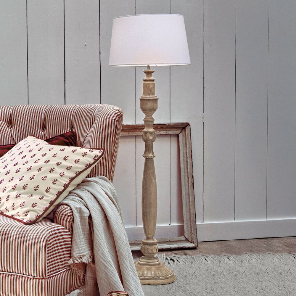 Stehlampe Wynleigh