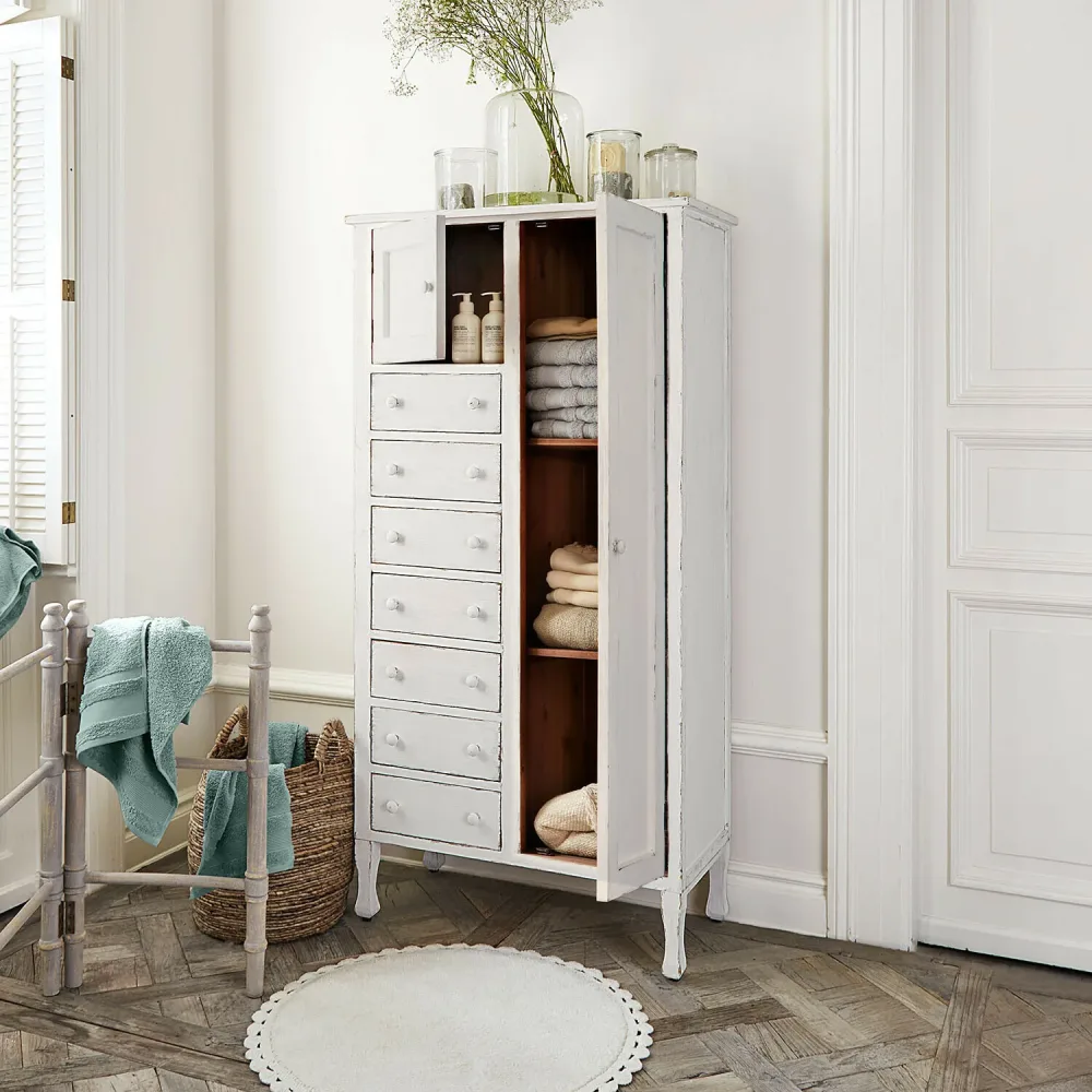 Schrank Amourien