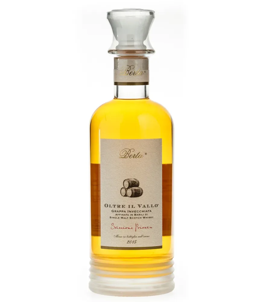 Distillerie Berta Oltre Il Vallo - Grappa Invecchiata / 43 % vol. / 0,7 Liter-Flasche in Geschenkdose