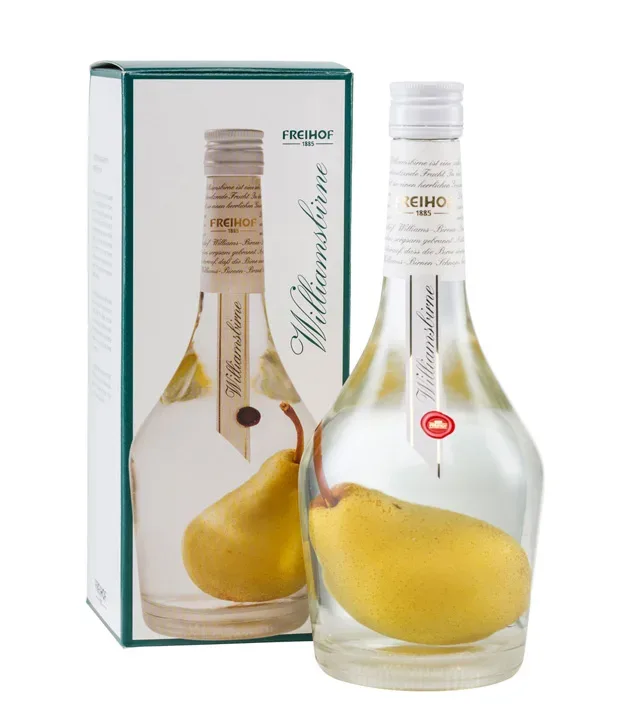 Freihof 1885 Williamsbirne Schnaps in Früchteflasche mit Birne / 40 % Vol. / 0,7 Liter-Flasche in Geschenkbox