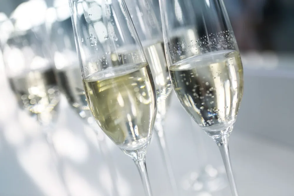 Spanischer Cava: brut / demi-sec