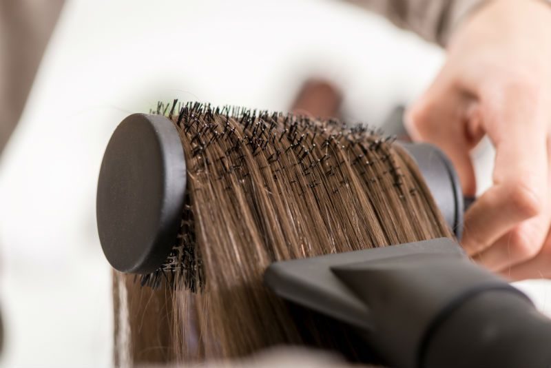 Haarstyling-Warmluftbürsten