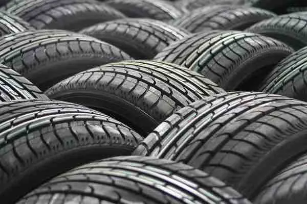 Sommerreifen Sommerpneus 205/55 R16 91V