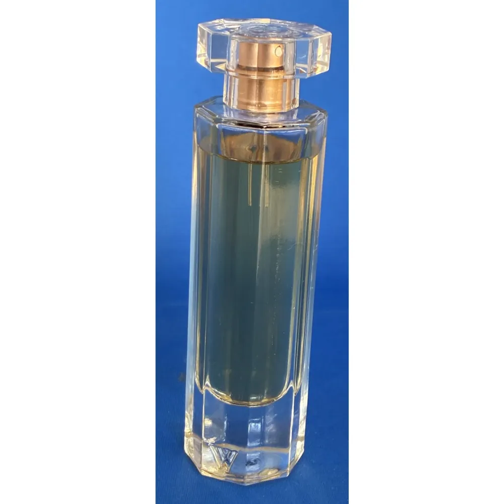 Worth Courtesan Eau De Parfum Spray 60 ml