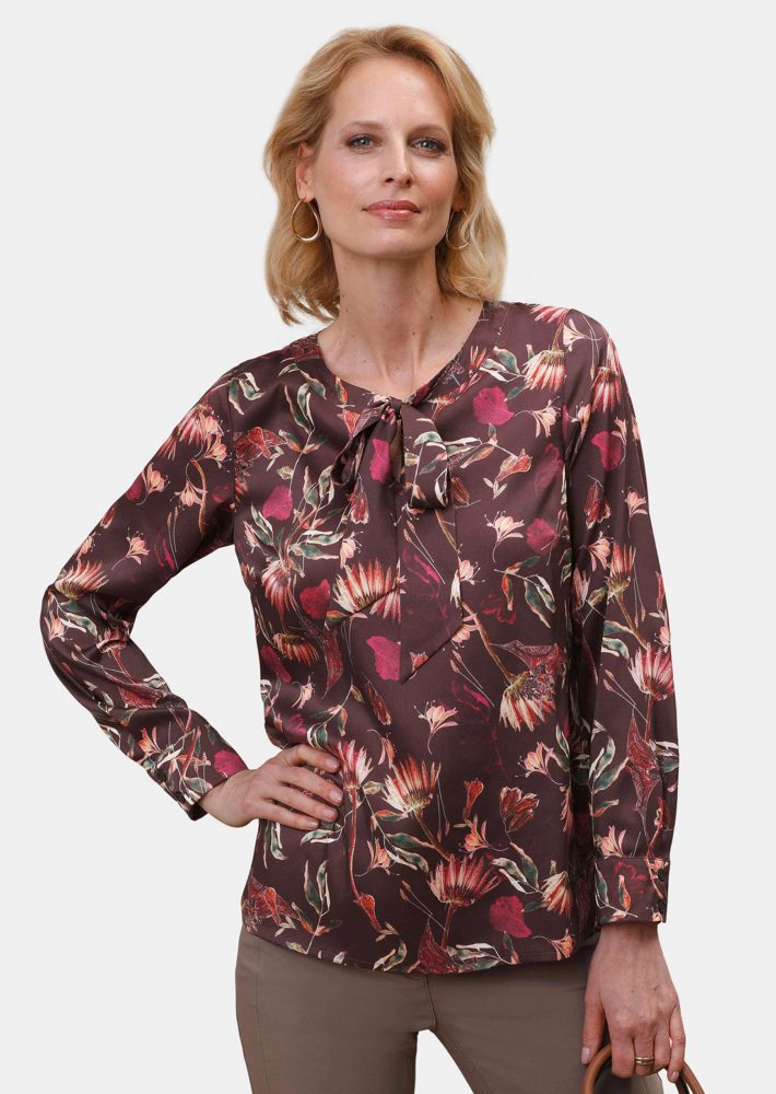 Druckbluse in Satinqualität - dunkelrot / gemustert - Gr. 20 von Goldner Fashion
