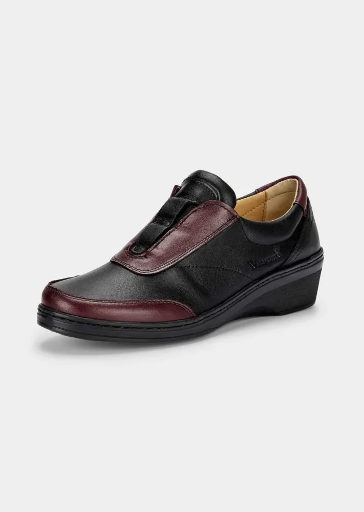 Sneaker zum Schlüpfen - schwarz / bordeaux - Gr. 37 von Goldner Fashion