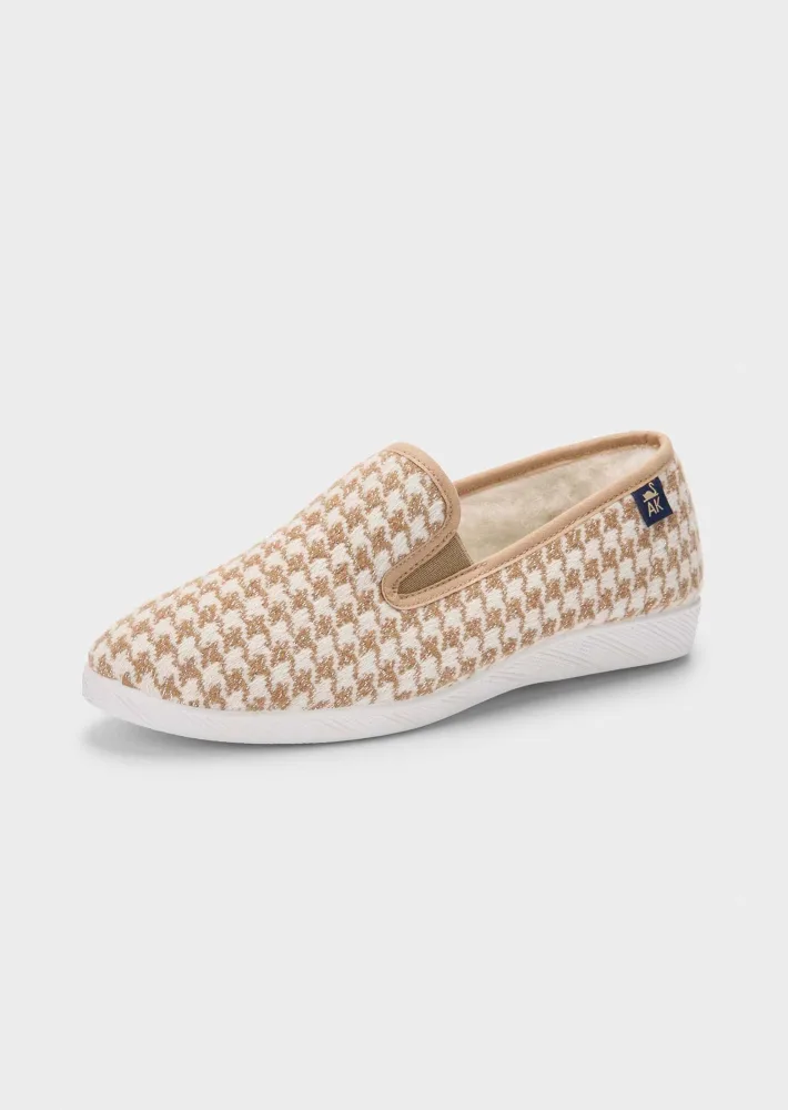 Hausschuhe mit wärmendem Schurwollfutter - beige / cremeweiss - Gr. 38 von Goldner Fashion