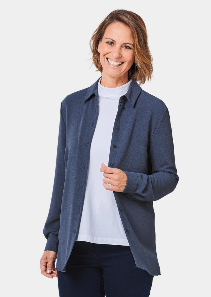 Leichte Blusenjacke in pflegeleichter Qualität - blau - Gr. 19 von Goldner Fashion