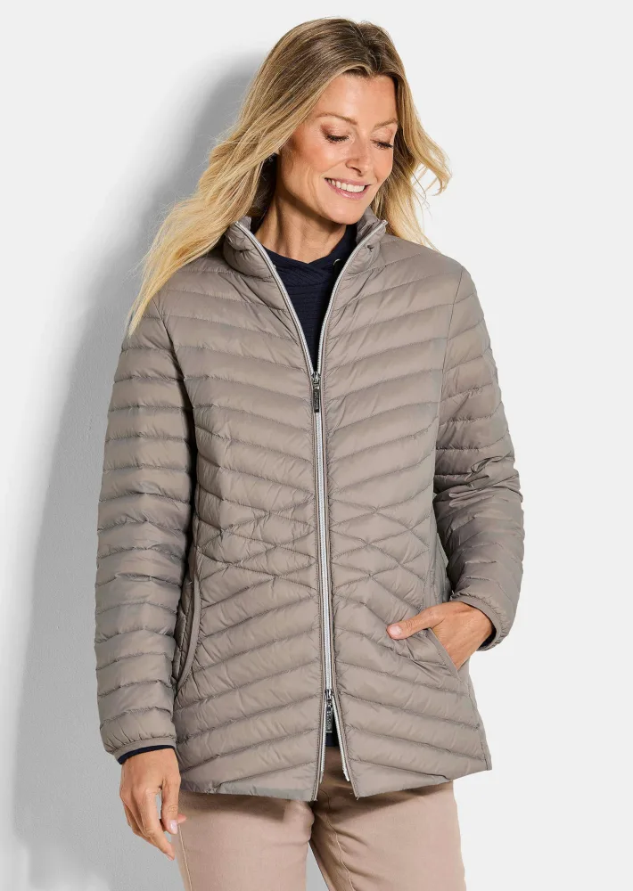 Daunenjacke mit femininer Steppung - taupe - Gr. 19 von Goldner Fashion