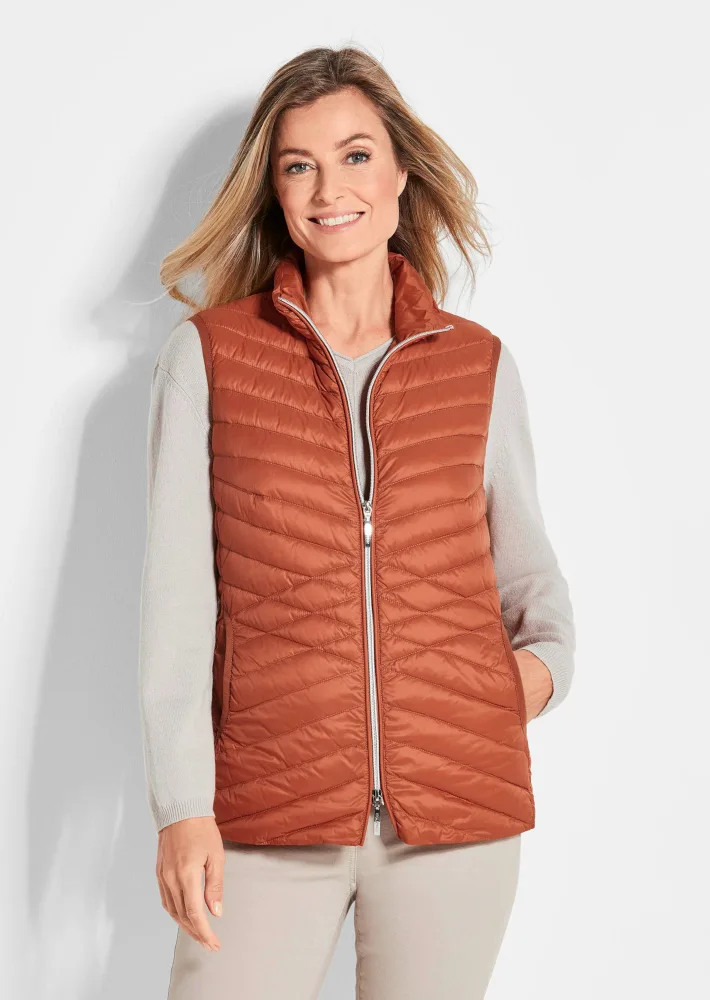 Steppweste aus leichter Daune - terrakotta - Gr. 19 von Goldner Fashion