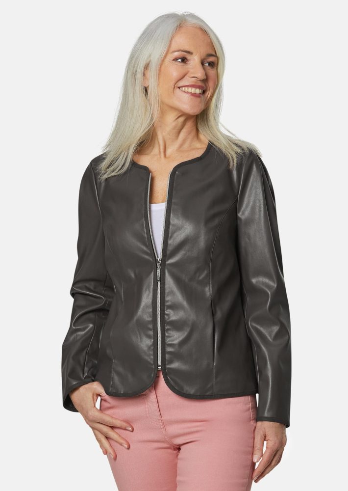 Ausdrucksstarke Lederimitatjacke mit supersoftem Griff - braun - Gr. 44 von Goldner Fashion