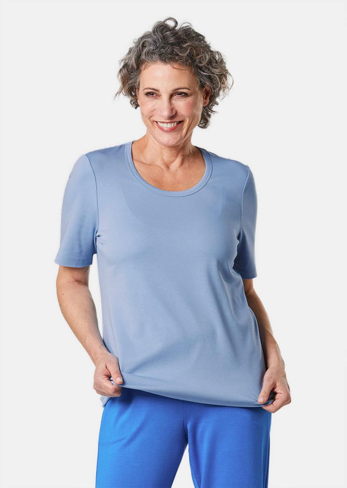 Edel-T-Shirt mit Rundhalsausschnitt - hellblau - Gr. 19 von Goldner Fashion