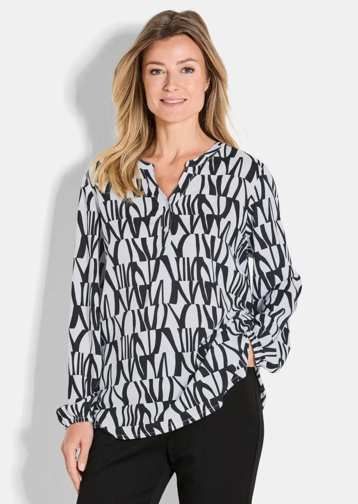 Druckbluse mit Tunikaausschnitt - schwarz / weiss / gemustert - Gr. 19 von Goldner Fashion