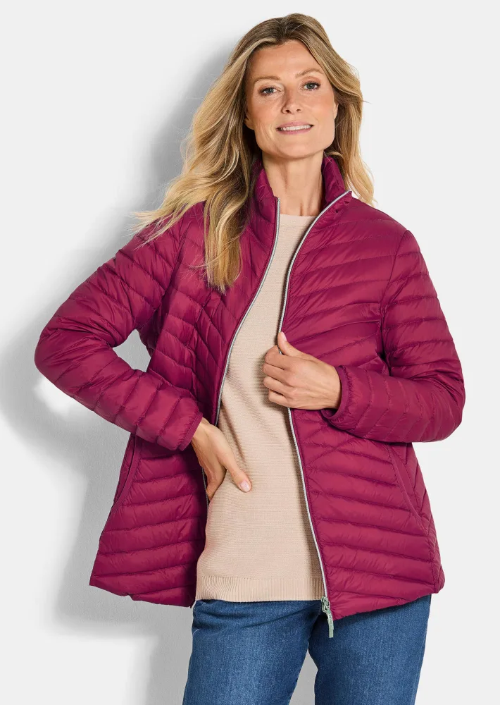 Daunenjacke mit femininer Steppung - bordeaux - Gr. 20 von Goldner Fashion