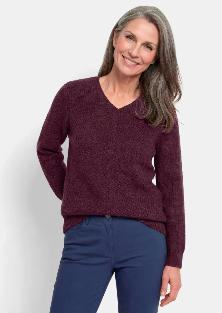 Strickpullover mit nahtlosem V-Ausschnitt - bordeaux - Gr. 46 von Goldner Fashion