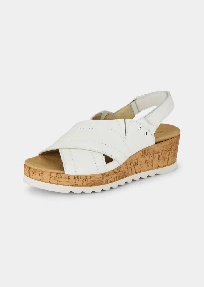 Sandale mit verstellbarem Klettriemen - weiss - Gr. 41 von Goldner Fashion