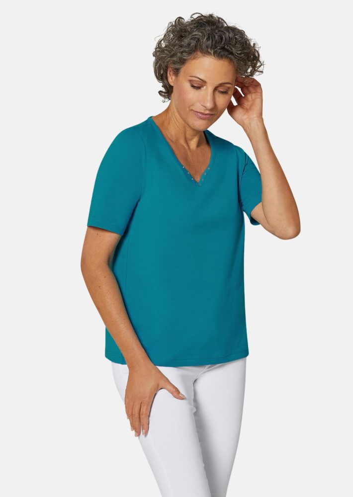 T-Shirt mit charmantem Ausschnitt und Schmucksteinchen - petrol - Gr. 19 von Goldner Fashion