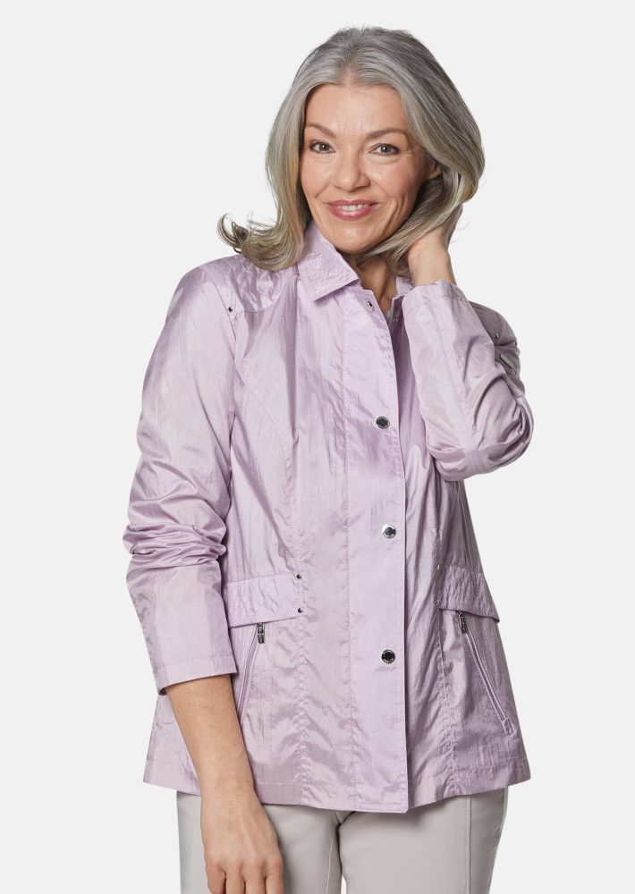 Leichte Jacke mit edlem Schimmer - flieder - Gr. 22 von Goldner Fashion