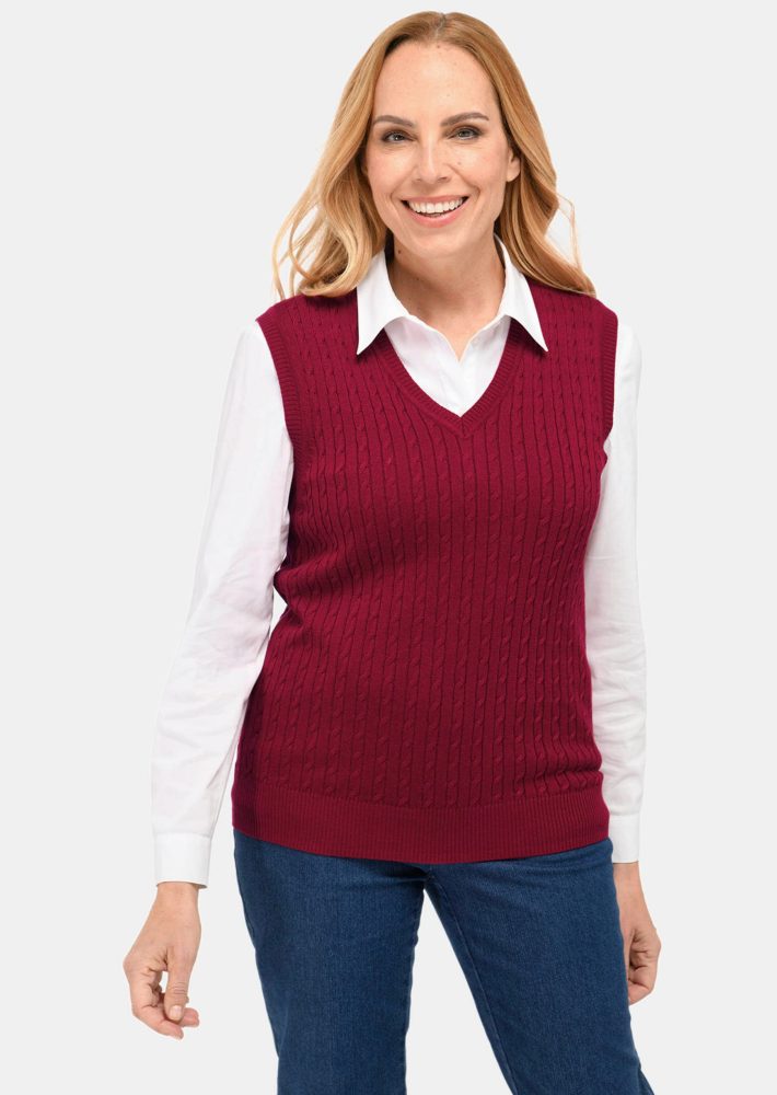 Pullunder mit zeitlosem Zopfmuster - dunkelrot - Gr. 25 von Goldner Fashion