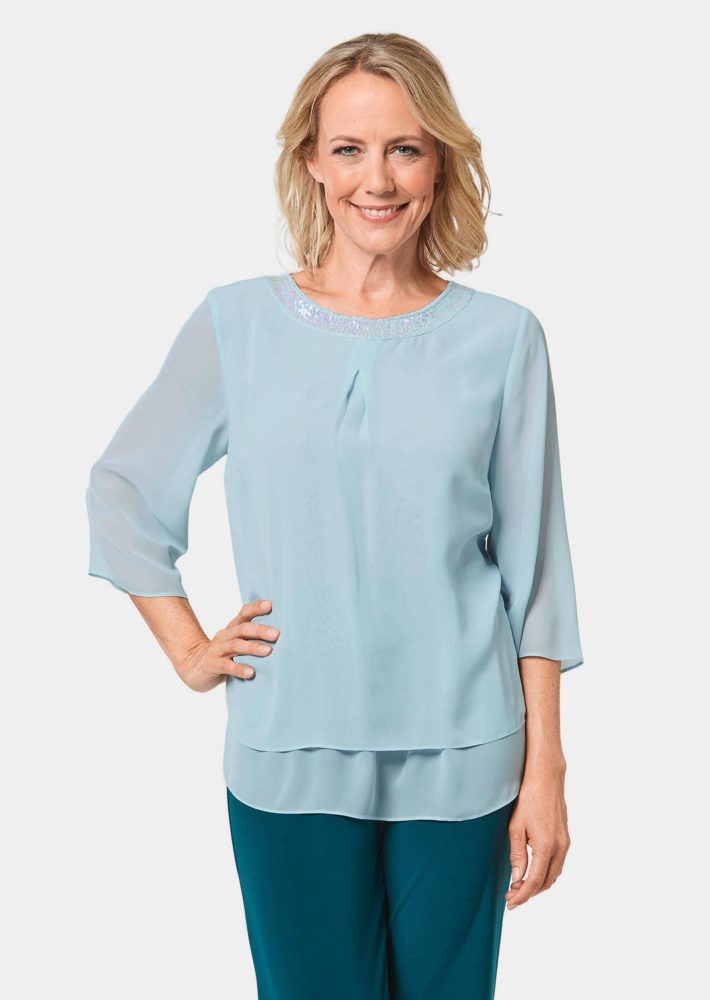 Luftige Chiffonbluse mit Pailletten - hellblau - Gr. 20 von Goldner Fashion