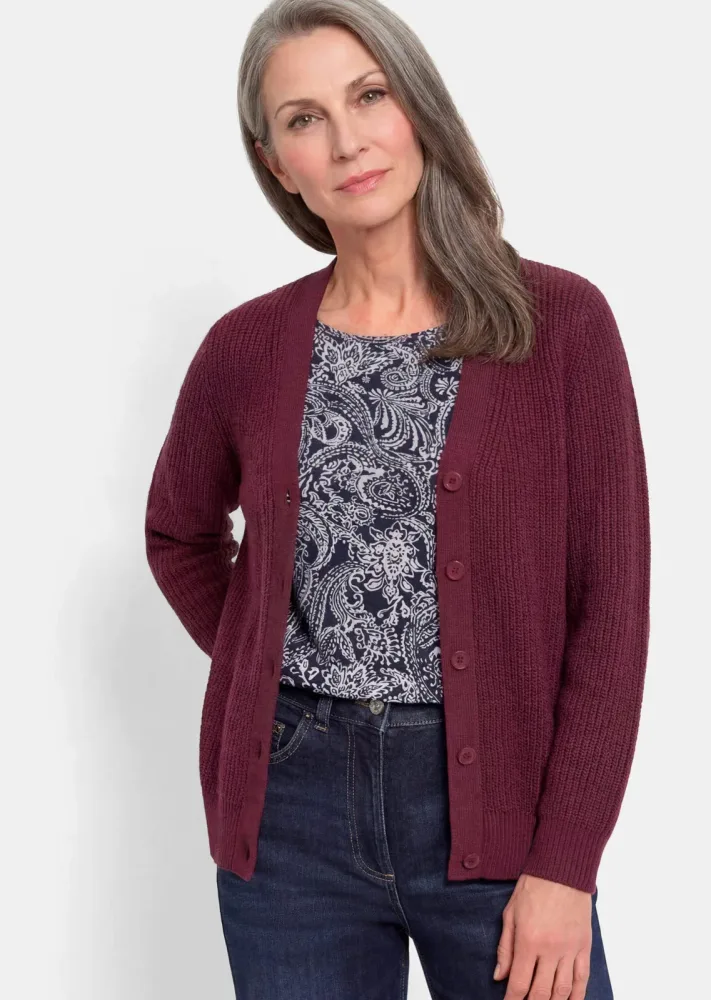 Pflegeleichte Strickjacke in hochwertiger Rippenstruktur - bordeaux - Gr. 19 von Goldner Fashion