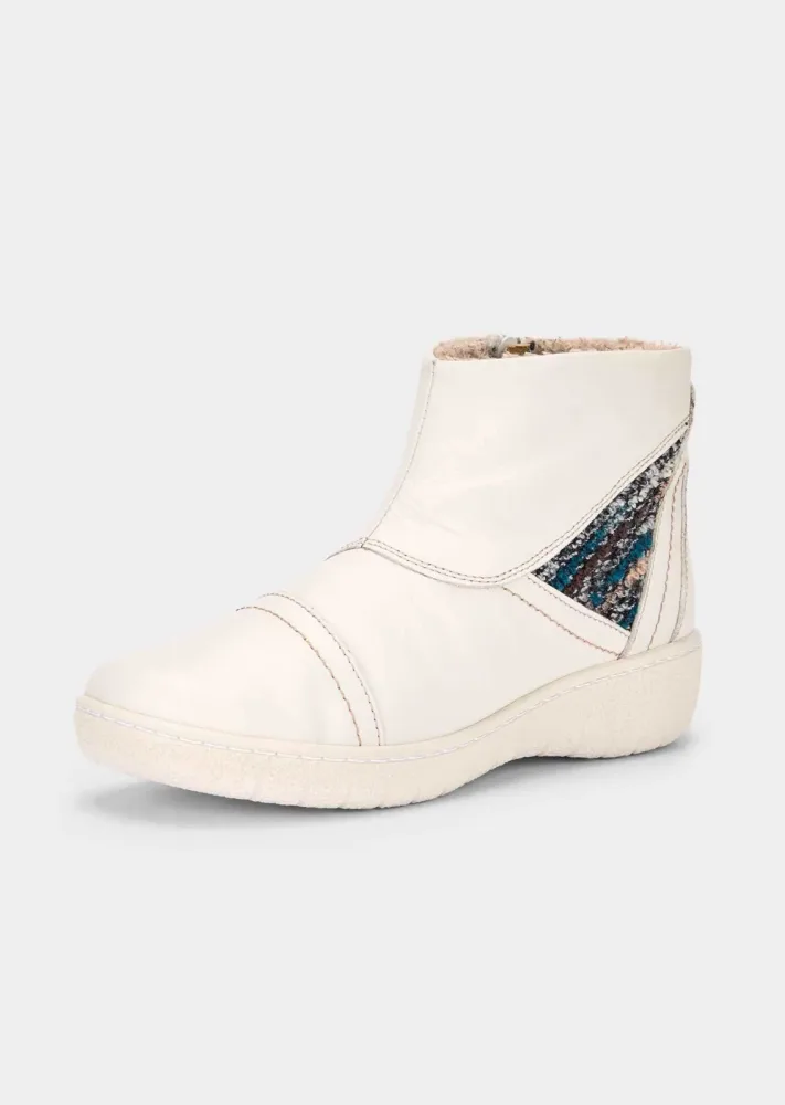 Stiefeletten mit modischem Bouclé-Einsatz - cremeweiss - Gr. 38 von Goldner Fashion